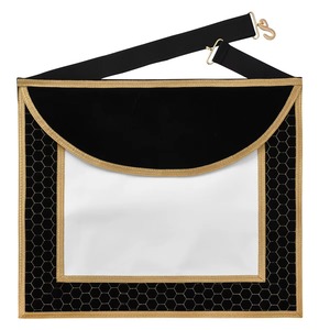 Tablier du Rite écossais en velours noir avec broderie dorée à la machine, fabricant et fournisseur en gros de tous les accessoires maçonniques - Product Image 1
