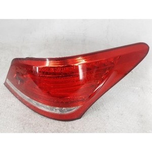 Luz Trasera Derecha Usada Equus 924023N000 - Product Image 3