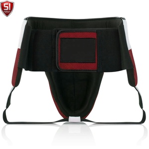 Protège-entrejambe Sumroos Industry en cuir PU rouge et noir, respirant et confortable, pour l'entraînement de MMA et de kickboxing (tous sports) - Product Image 3
