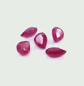 Rubis naturels de Bangkok, formes poire calibrées 7x9mm, pierres précieuses de rubis naturelles facettées en vrac pour la fabrication de bijoux, prêtes à l'emploi - Product Image 1
