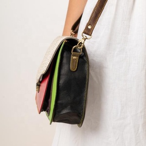 Gran oferta, bolso de mano de cuero de vaca con correa única Vintage bohemio, nuevo diseño, bolso informal de compras de Invierno para mujer, vestido japonés para mujer - Product Image 4