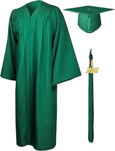 Conjunto de toga, birrete y borla de graduación mate 2026 para secundaria y licenciatura, tipo de tela 100% poliéster - Product Image 3