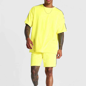 Ensemble T-shirt et short décontracté pour homme, nouvelle collection été, taille élastique, longueur genou, manches courtes, avec option OEM - Product Image 1