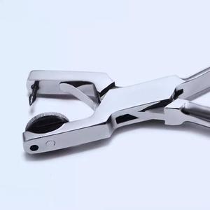 Wholesale Ainsworth 6.75-inch Stainless Steel Silver Ergonomic Rubber Dam Punch Dental <b>Instrument</b> Manual Class I Competitive - Product Image 5