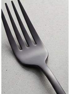 Ensemble de couverts minimalistes noir mat, résistant au lave-vaisselle, pour mariage et utilisation sur table - Product Image 2