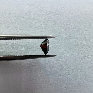 Pierre de diamant naturel noir ovale taillée de 4 mm * 3 mm, sertie, à facettes, certifiée IGI pour la fabrication de bijoux - Product Image 5