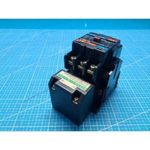ฟูจิ SB-2NB/S เซอร์กิตเบรกเกอร์ที่ใช้แล้วเป็นอะไหล่อุปกรณ์เซมิคอนดักเตอร์รุ่นเก่า - Product Image 3