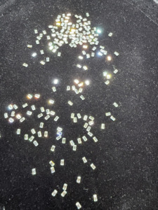 Diamants de laboratoire taille émeraude en gros, couleur EF, clarté VS1-VVS, diamants taille émeraude calibrés en vrac pour la fabrication de bijoux - Product Image 5
