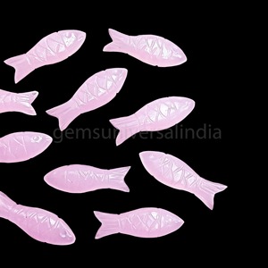 Pendentif en chalcédoine rose naturelle en forme de poisson de 25 mm, pierre précieuse sculptée à la main, breloque en cristal en forme de poisson, vente en gros pour la fabrication de bijoux - Product Image 6