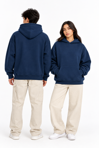 Sweat à capuche unisexe à manches raglan avec cordon de serrage, poche frontale, coupe décontractée et poignets côtelés - Product Image 4