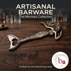 Abridor de Botellas de Lujo Ecológico de Madera y Latón con Diseño de Sirena, Accesorio de Bar Reutilizable para Cerveza, Refrescos y Vino - Product Image 1
