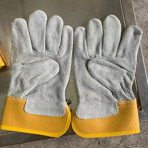 Guantes de Seguridad de Cuero Naranja Gris, Resistentes a la Abrasión, Antideslizantes, de Uso General, con Puño Recto - Product Image 6