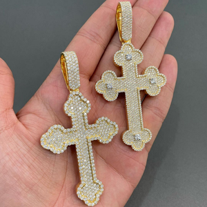 Colgante de Moissanita Plateada de Alta Gama, Cadena con Dije Personalizado Estilo Hip Hop, Joyería Fina Elegante, Regalo con Diseño Inspirado - Product Image 3