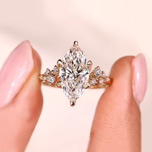 Anillo de compromiso con diamante marquesa y piedra lateral redonda de 2.16 quilates, anillo de boda de diamantes cultivados en laboratorio, joyería de 14k, anillo de eternidad en vermeil. - Product Image 5