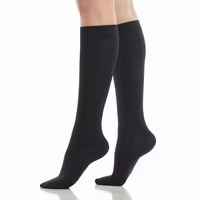 Chaussettes de compression montantes pour femmes, lot de 2 paires, noires unies, longues, pour la course et le cyclisme, prix de gros - Product Image 4