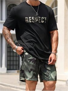 Ensemble de survêtement 2 pièces pour hommes grandes tailles : T-shirt camouflage à lettres et short à cordon de serrage - Product Image 3