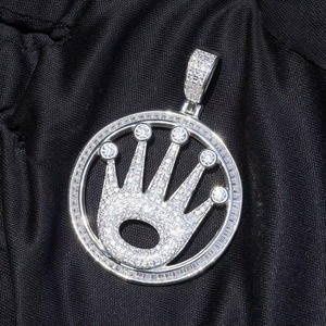 Pendentif Couronne Moissanite Iced Out en Argent 925 Micro Pavé Taille Ronde Brillante, Breloques Thème Luxe, Pendentif Quotidien pour Homme - Product Image 4