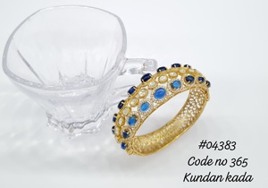 กำไลข้อมือทองชุบแบบ Kundan ประดับด้วยหิน Monalisa กำไลแบบเปิดลายฉลุ สำหรับงานแต่งงาน ผู้หญิง กำไลแบบปรับขนาดได้ - Product Image 2