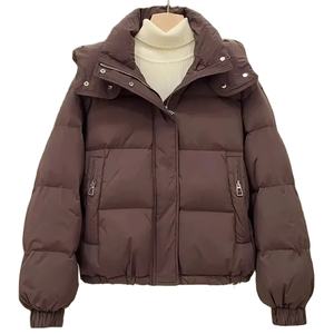 Veste matelassée décontractée de qualité supérieure Veste matelassée au design élégant pour femmes Veste d'hiver à capuche personnalisée en gros - Product Image 3