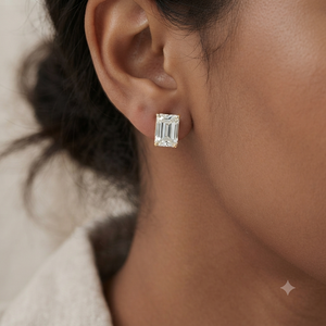 Boucles d'oreilles clous unisexes minimalistes plaquées or 10K, personnalisées, tendance, scintillantes, avec moissanite taille émeraude, à visser, pour fiançailles - Product Image 2