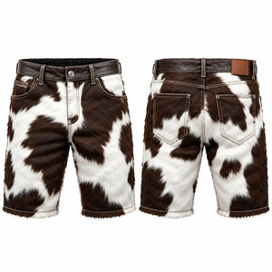 Pantalones cortos de cuero para hombre de diseño moderno con acabado natural, artesanía premium y talla personalizada. - Product Image 1