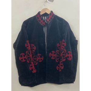 Veste en velours noir pour femme, col rabattu, broderie géométrique rouge, ouverte sur le devant, manches longues - Product Image 1