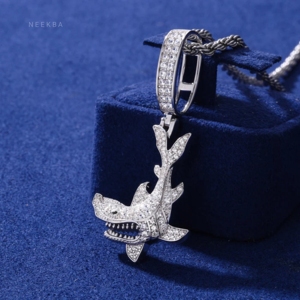 Pendentif Requin Moissanite Iced Out - Fabriqué en Argent Sterling 925, Pendentif Animal en Moissanite, Pendentif Poisson en Moissanite - Product Image 3