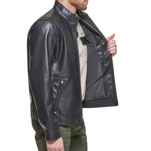 Chaqueta de invierno suave y duradera para hombre con un estilo cómodo y clásico que recuerda a una chaqueta de cuero. - Product Image 5