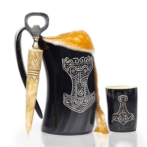Mug à boire en corne de buffle de qualité supérieure, style Viking, avec tasse à corne courte et ouvre-bouteille, mug médiéval en corne à prix avantageux - Product Image 1
