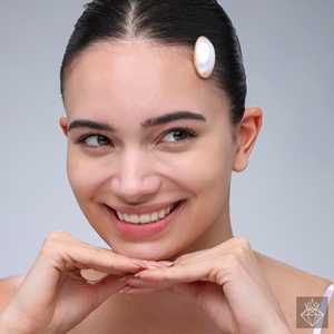 El elegante anillo de cóctel de perlas ovaladas de PRAO, una elegante pieza de joyería de perlas - Product Image 1