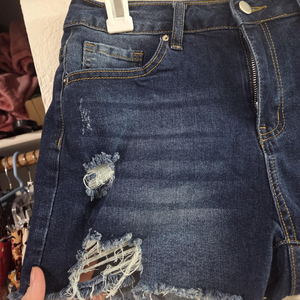 กางเกงยีนส์ขาสั้นผู้หญิงแบบปะติดปะต่อ แต่งขอบขาด ทรงเอวสูง สองสี สำหรับฤดูร้อน - Product Image 4