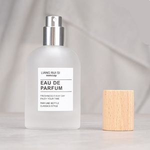 Botella de Perfume de Vidrio Transparente Oblonga de 50 ml con Tapa de Rosca para Tónico, Loción, Botella de Spray Recargable - Product Image 1