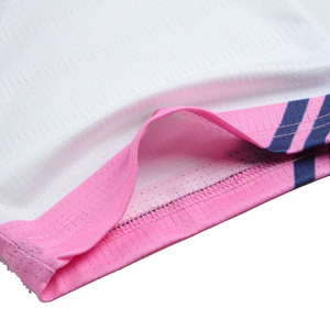 Conjunto de Uniforme de Tenis Personalizado para Hombre y Mujer, Sublimado, de Secado Rápido, Jersey y Pantalones Cortos de Bádminton para Entrenamiento Profesional en Equipo - Product Image 3