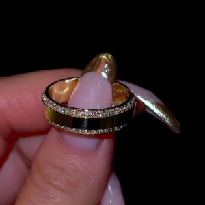 Anillo de boda de plata de ley 925 estilo hip hop con pavé de doble cara, banda de cigarro, moissanita de corte redondo, diamante, eternidad, regalos de aniversario - Product Image 5