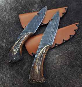 มีดล่าสัตว์ทำมือจากเหล็กกล้าคาร์บอนสูง ด้ามเขาสัตว์ แบบเต็มด้าม ผลิตโดยโรงงาน OEM ขายส่งโดยตรง เหมาะสำหรับกิจกรรมกลางแจ้ง ตั้งแคมป์ ของขวัญที่ดีที่สุด - Product Image 6