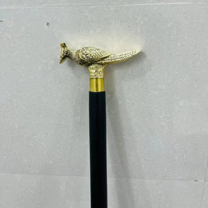 Canne de marche en bois de rose poli avec poignée en forme d'oiseau paon et détails en laiton, pour la Saint-Valentin, la remise des diplômes, ou comme décoration murale - Product Image 1