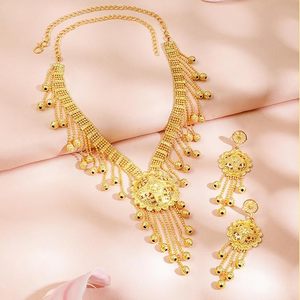 Conjunto de Collar y Pendientes de Latón Chapado en Oro Estilo Indio, Joyería Étnica para Mujer con Diseño de Diamantes Rani Haar para Bodas - Product Image 4