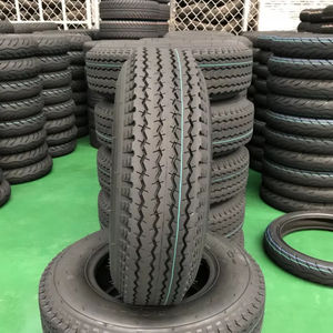 Pneu de camionnette KUMATIRE Vietnam K703, type tube, 5.00-10 5.30-12, pour petites camionnettes et remorques utilitaires - Product Image 1