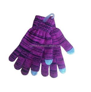 Gants en tricot d'hiver tendance pour la protection contre le froid en extérieur avec un design tendance et un confort quotidien - Product Image 1