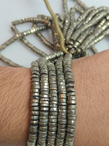 Cuentas facetadas de pirita dorada 100% natural en forma de disco con brillo metálico dorado grisáceo para joyería personalizada al por mayor. - Product Image 4