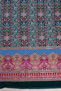 Tela con estampado floral en rayas color verde azulado oscuro con borde ornamental para diseño de vestido Kurti, material para ropa étnica. - Product Image 3