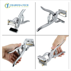 Pince à tatouer pour porcs en acier inoxydable, pince à épingler les oreilles, machine à tatouer les chèvres, applicateur vétérinaire, pince à tatouer pour animaux, certifiée CE - Product Image 5