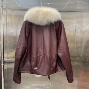 Wholesale Beautiful Large fox <b>Fur</b> Lapel Winter fox <b>Fur</b> <b>Trim</b> Genuine Leather Sheepskin Coat for Ladies - Product Image 2