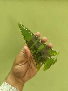 Venta al por mayor de puntas de flecha de obsidiana verde hechas a mano, cristales de piedras preciosas, amigables con el medio ambiente, coleccionables para el hogar, con diseño de animales y para Feng Shui. - Product Image 1
