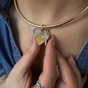 Pendentif Cœur en Diamant de Laboratoire Unique, Gravé, Demi-Texturé, Pavé, Mat, pour Usage Quotidien, en Or Massif 10K 14K 18K - Product Image 4