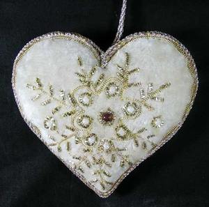 Llavero de Corazón Moderno Hecho a Mano con Mármol Artesanal de Agra, Personalizable para Recuerdos de Boda y Regalos de Fiesta - Product Image 3