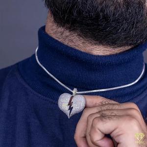 Pendentif Cœur Brillant en Argent Sterling avec Diamants Moissanite, Bijoux Urbains Hip Hop - Product Image 4