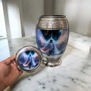 Nouvelle Arrivée Uzair Handicrafts Urne funéraire personnalisable en aluminium pour crémation, offrant un hommage doux et favorisant la guérison - Product Image 4
