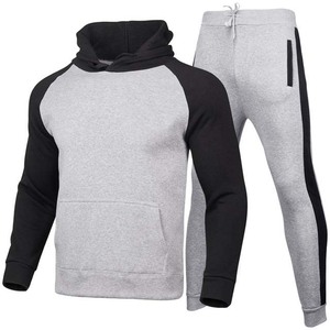 Chándal Deportivo para Hombre en Negro y Rojo con Bloques de Color, Capucha, Manga Larga, Corte Regular, Informal, de Poliéster y Algodón, para Otoño, con Bolsillos Laterales - Product Image 4
