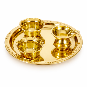 Ensemble d'assiettes rondes en laiton Aarti avec supports pour Diya et Kumkum pour la Pooja quotidienne, les rituels du temple et les occasions festives - Product Image 3